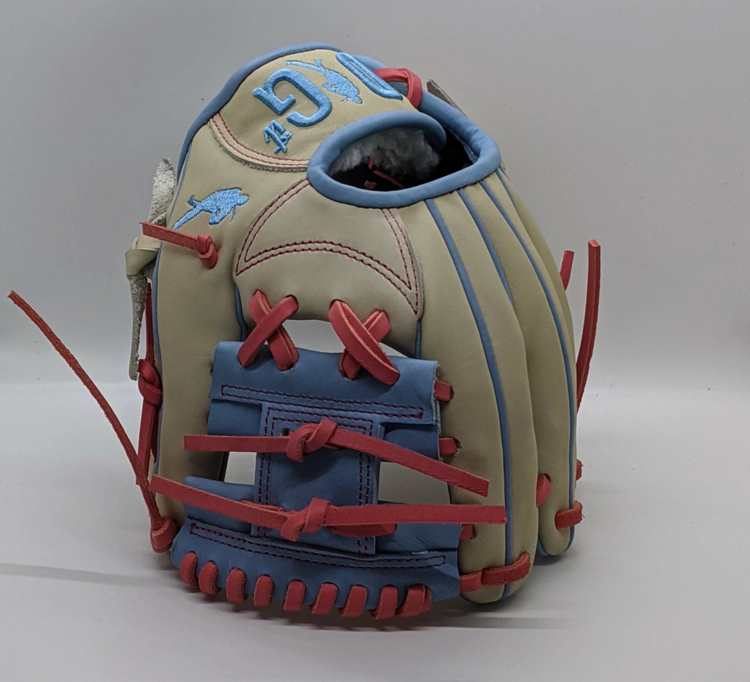 DRG Sports Dig It 9.5" Infield Training Glove 1 DRG Sports Dig It 9.5" Infield Training Glove