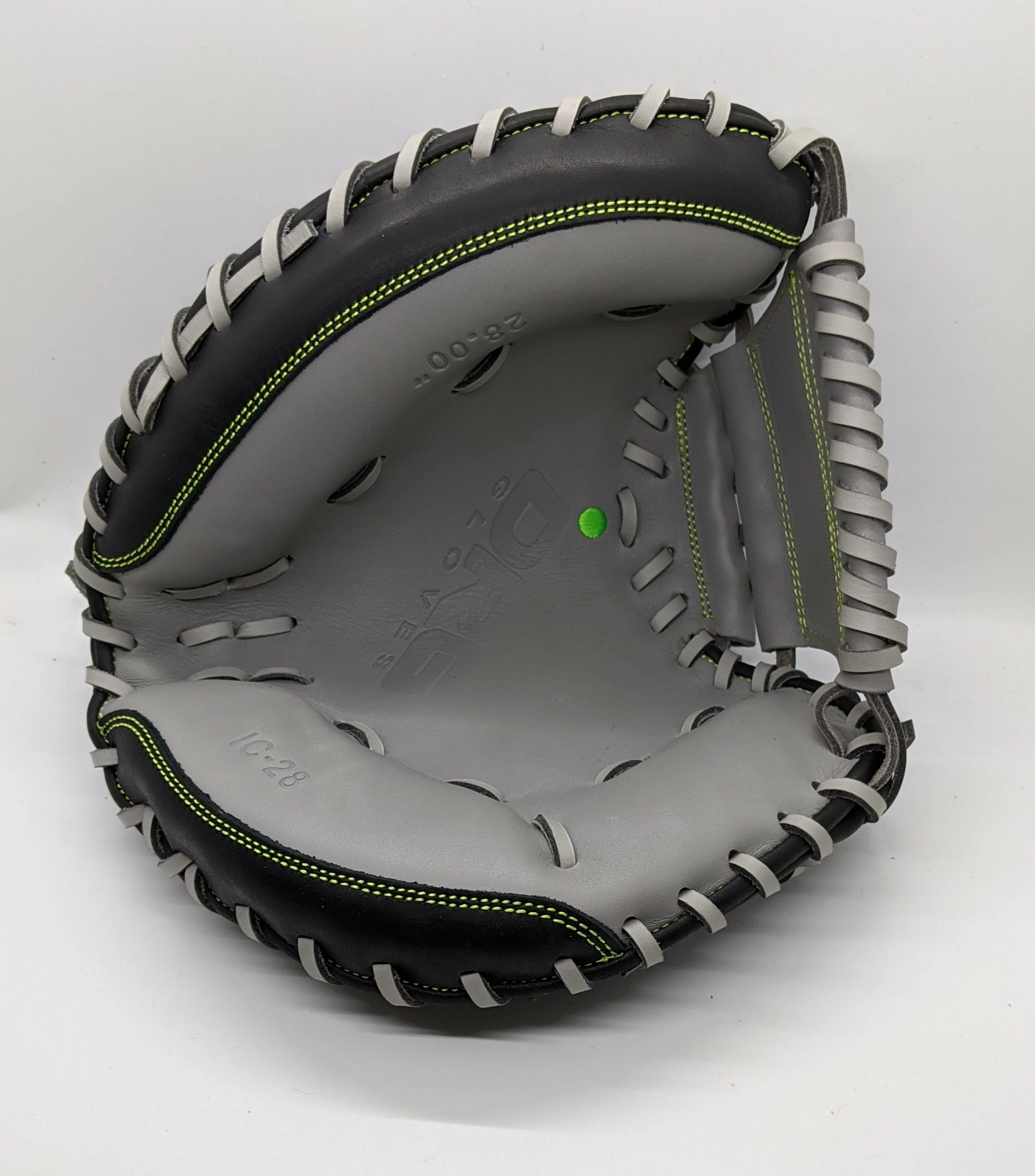 DRG Sports ICatch 26" Catchers Training Mitt 2 DRG Sports ICatch 26" Catchers Training Mitt - Image 2