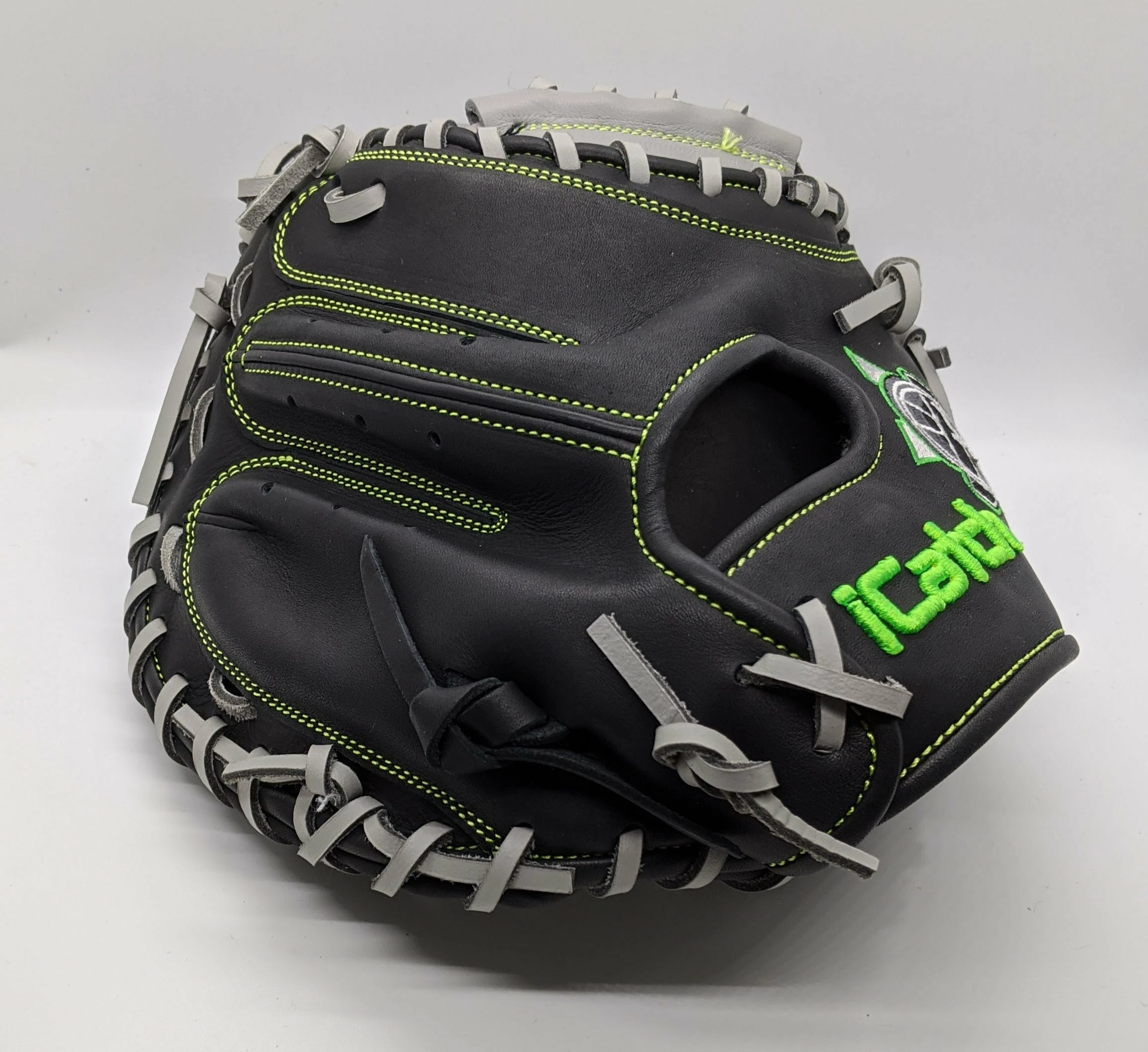 DRG Sports ICatch 26" Catchers Training Mitt 3 DRG Sports ICatch 26" Catchers Training Mitt - Image 3