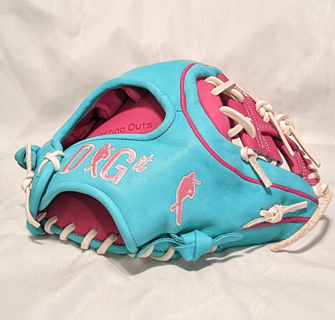 Dig-It Infield Dig-It 10.5" Bubble Gum Youth Infield Glove 1 Dig-It Infield Dig-It 10.5" Bubble Gum Youth Infield Glove